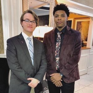 Meet your Posher, Alex